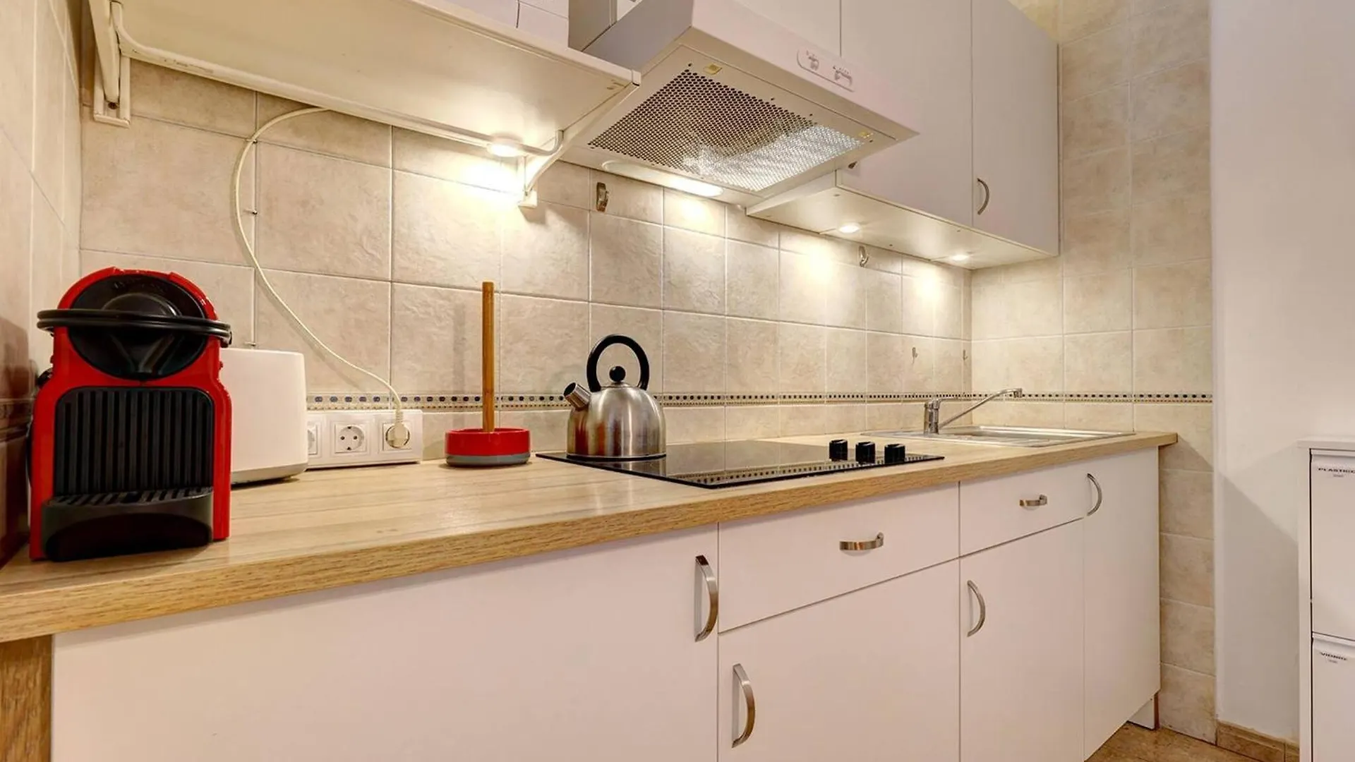Conjunto de los Corales – La Carihuela 031 Torremolinos Apartamento